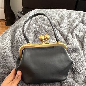 SOLDD Coach Black Kiss lock